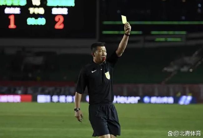 在尤文1-0击败那不勒斯的比赛中，弗拉霍维奇在比赛的尾声阶段被替换下场。